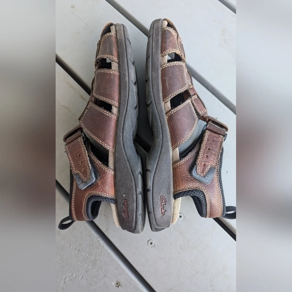 Clarks man leather